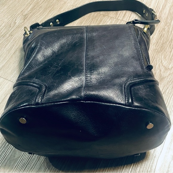 Black Leather Shoulder Bag Hand Bag Gorgeous Hardware The Trend - Picture 13 of 17